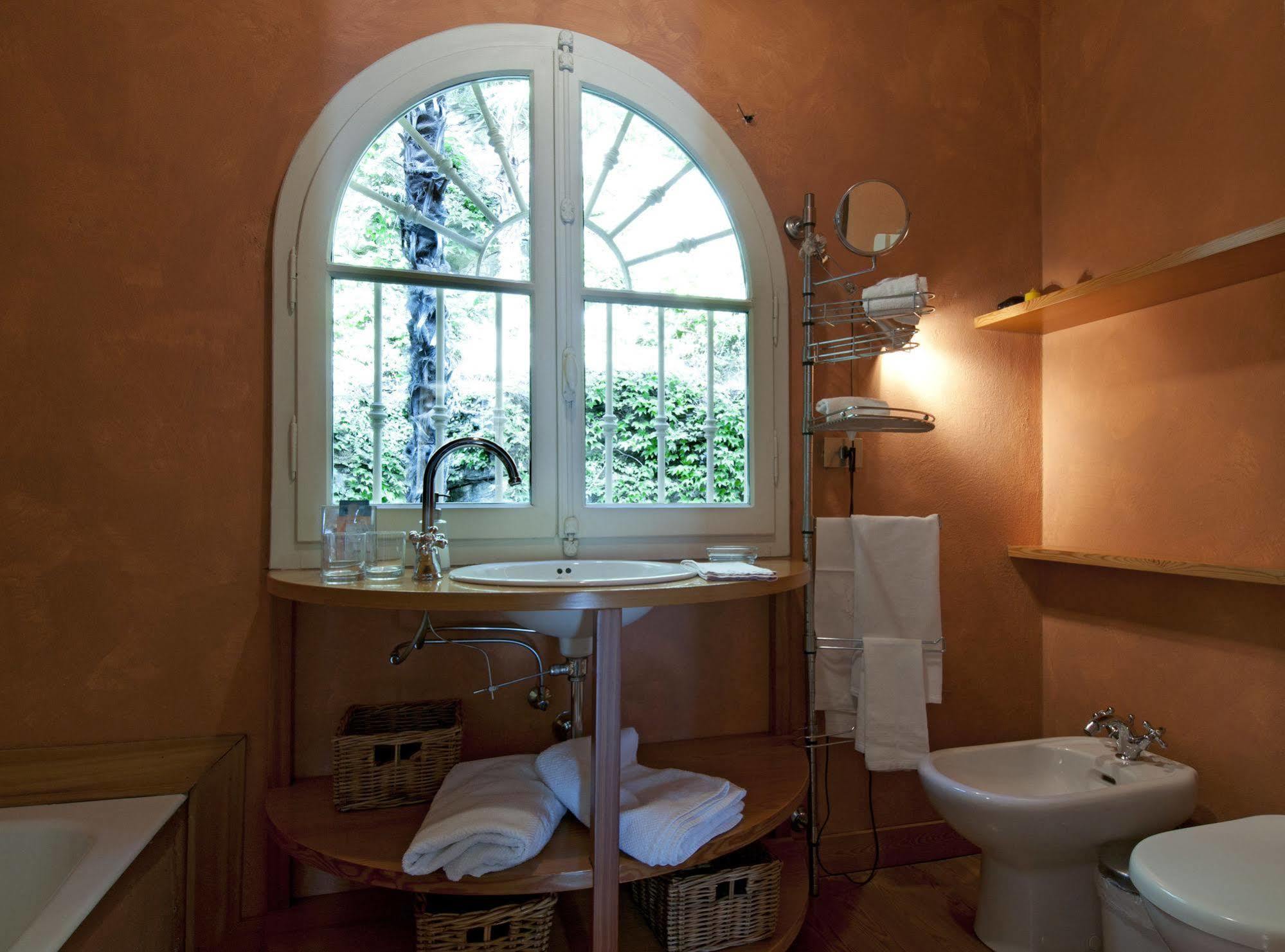 Villa Nina Relais Boutique B&B カラーテ・ウーリオ エクステリア 写真
